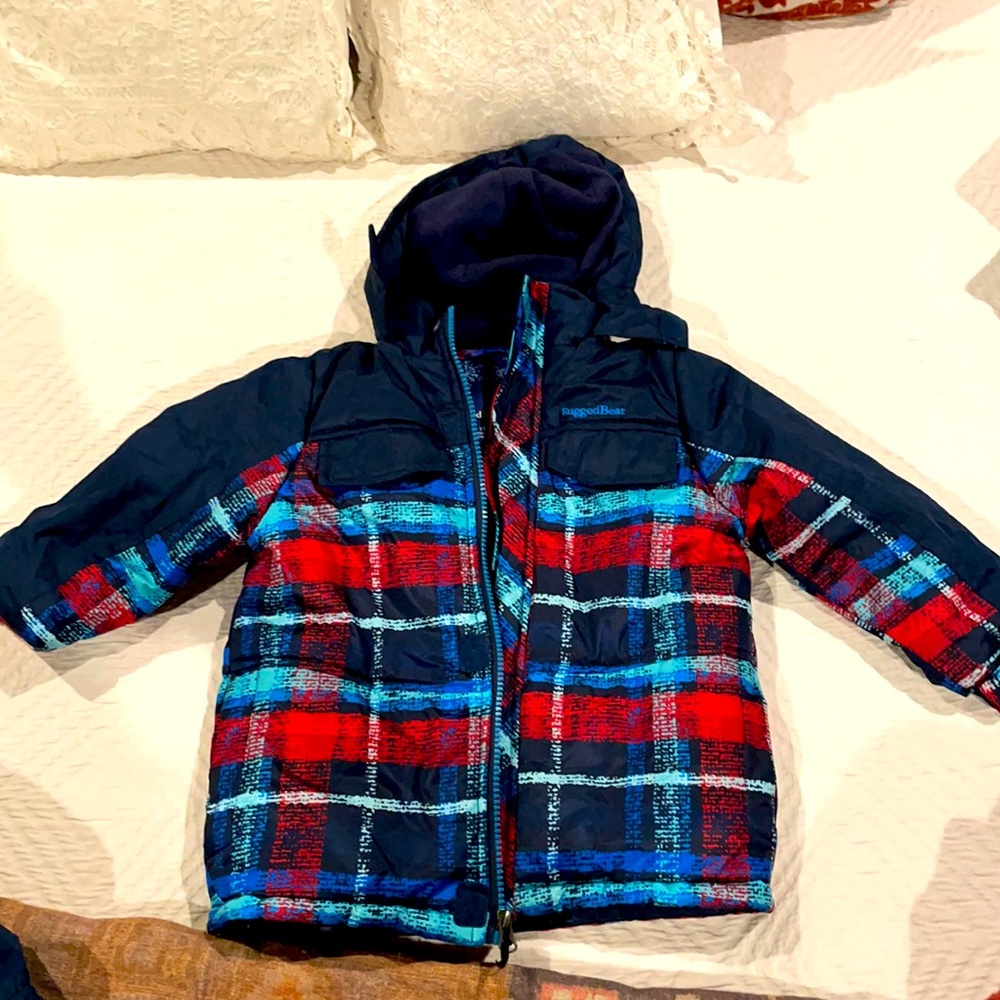 EUC ski jacket/winter coat. If you’re interested I have a size 4–5 navy ski bibs
